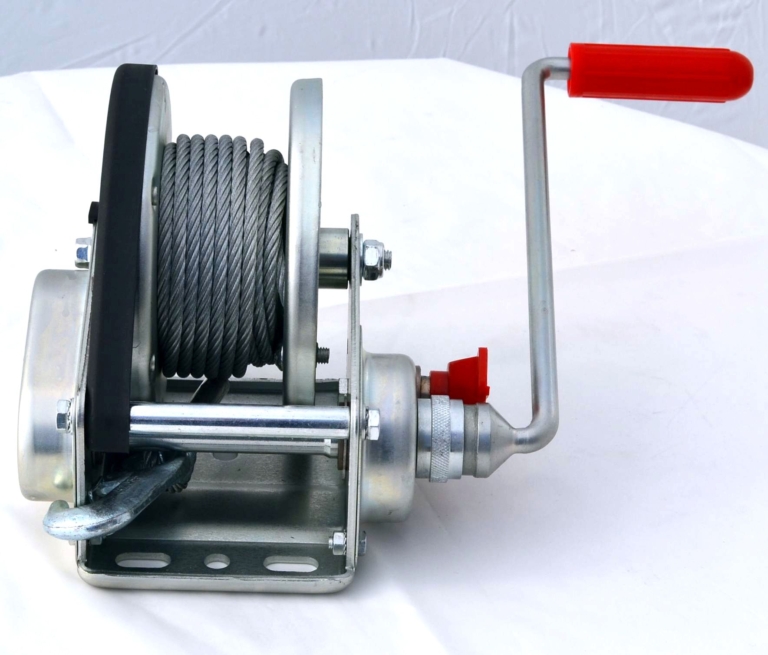 Winde 900A Basic bis 3000kg zGG mit Seil